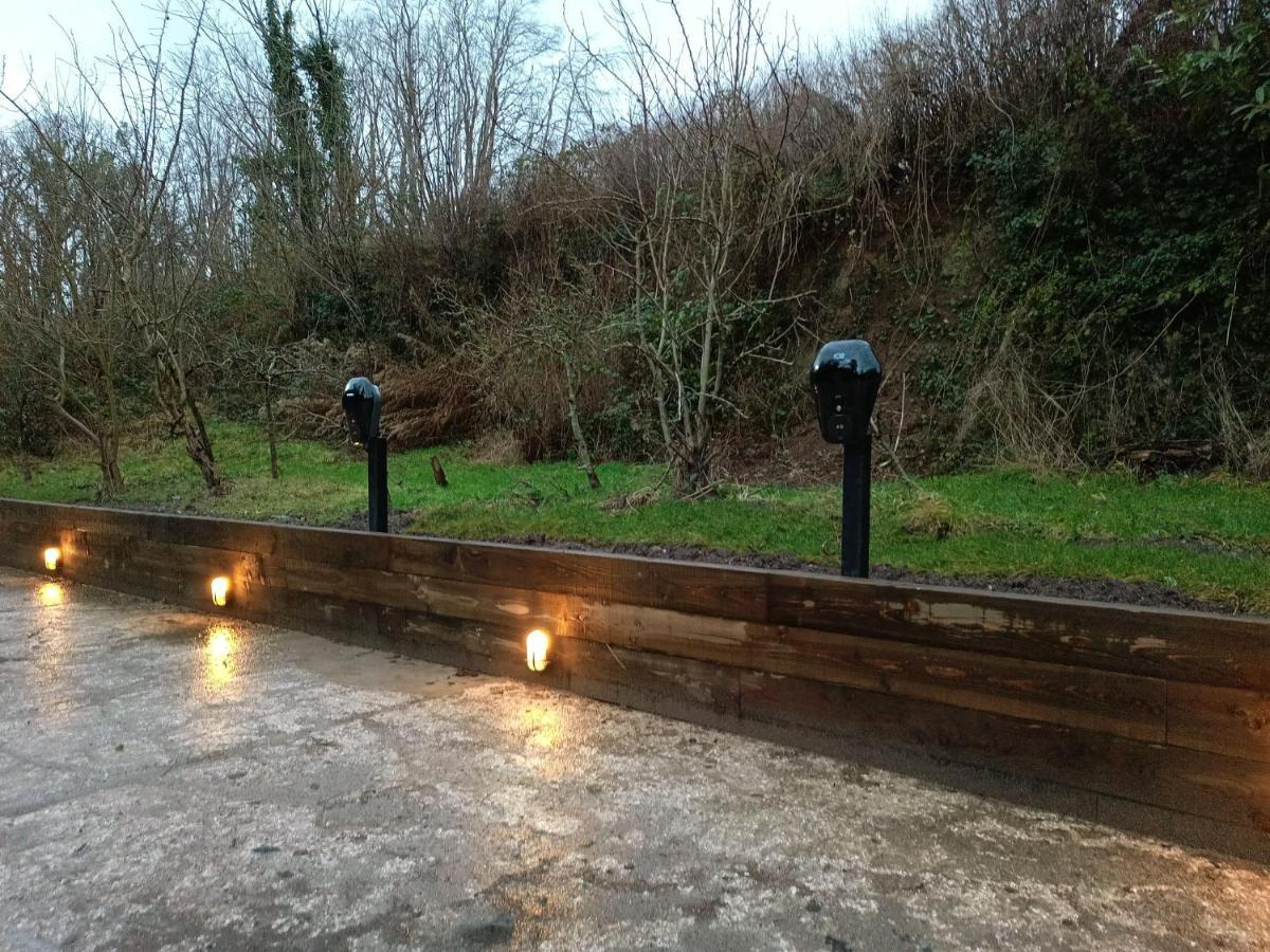 The West Wing At Eriviat Hall Hot Tub Henllan (Clwyd) Exterior foto
