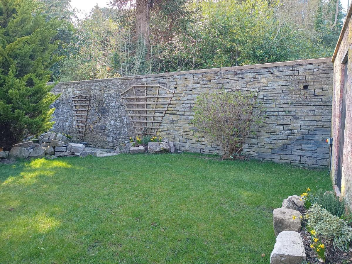 The West Wing At Eriviat Hall Hot Tub Henllan (Clwyd) Exterior foto